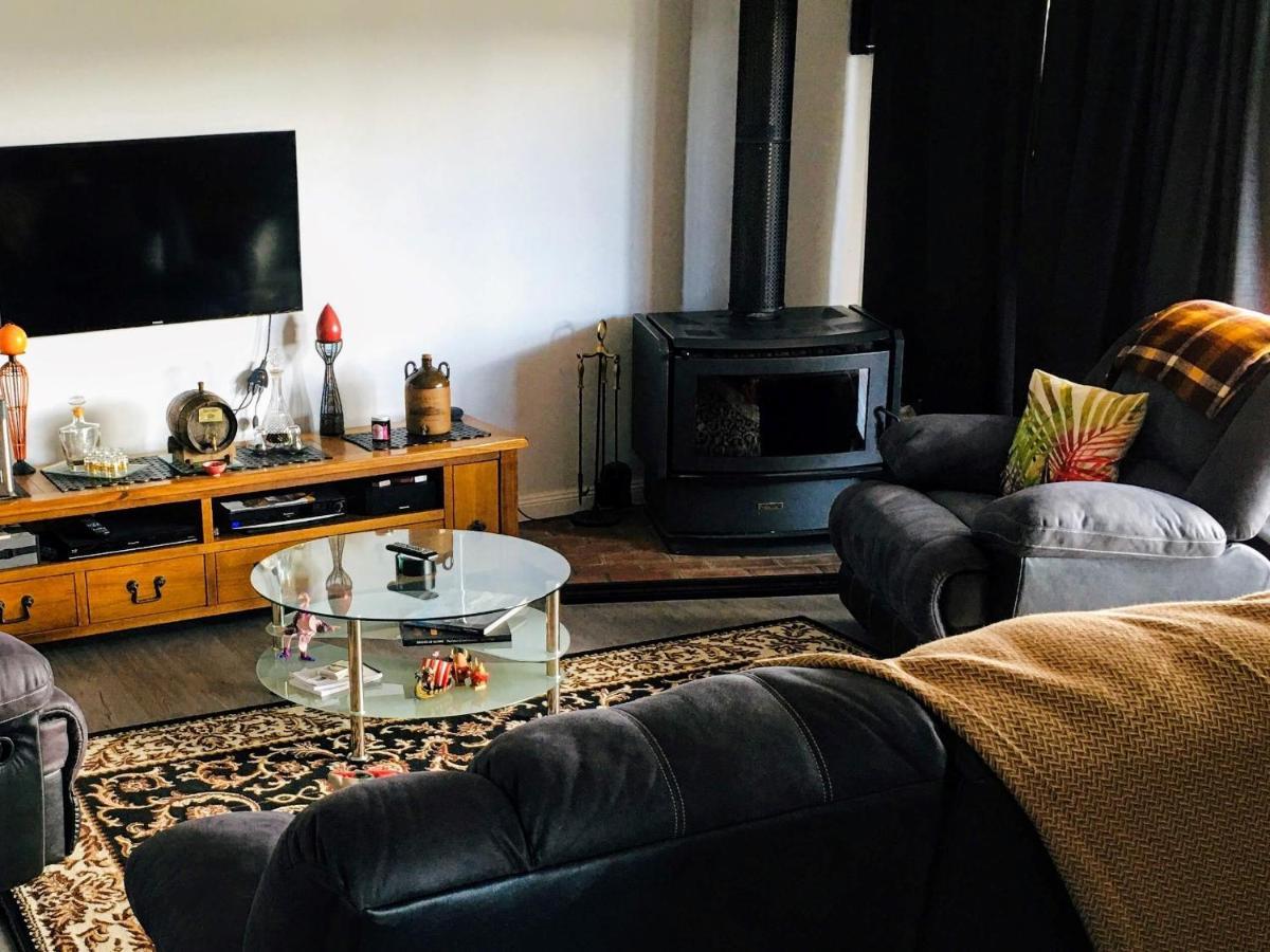 Storm Bay B&B White Beach Екстериор снимка